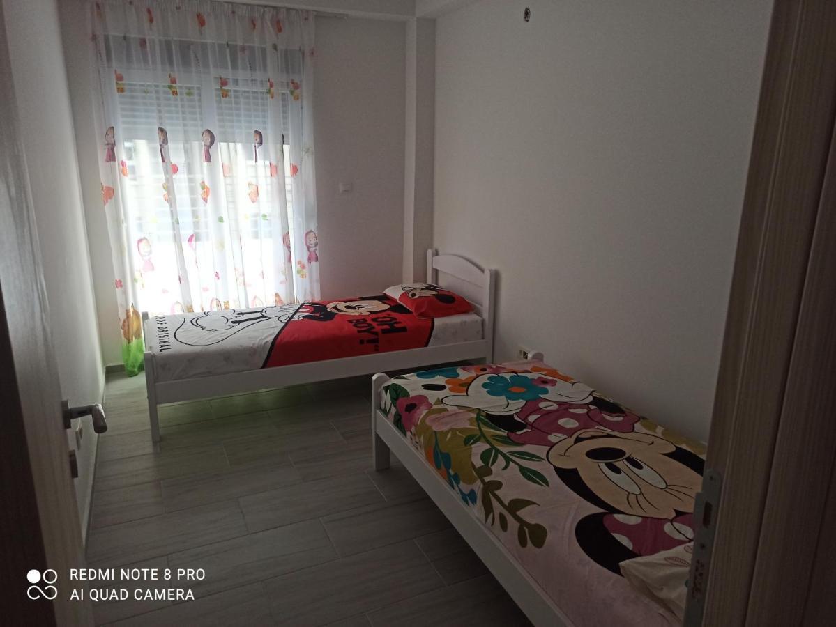 Ata Apartmani. Petrovac Exteriör bild