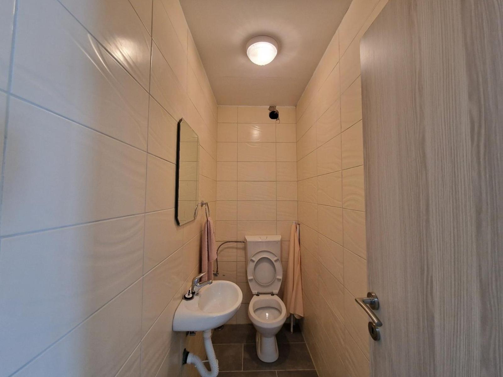 Ata Apartmani. Petrovac Exteriör bild